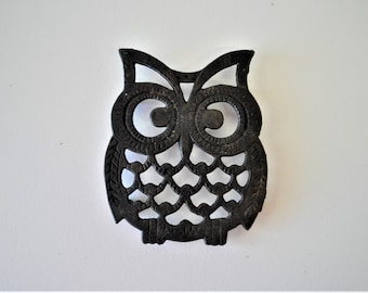 vintage cast iron owl trivet