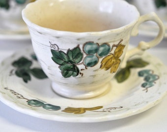 vintage METLOX VINEYARD VERNONWARE  four Teacups and Saucers Vintage  / replacement china