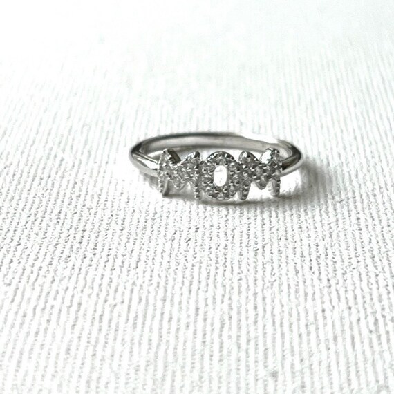 Mom wow sale ring