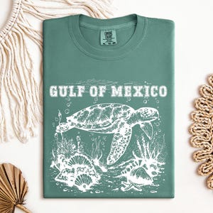 Comfort Colors Gulf of Mexico Turtle Shirt: Sea Animal Apparel