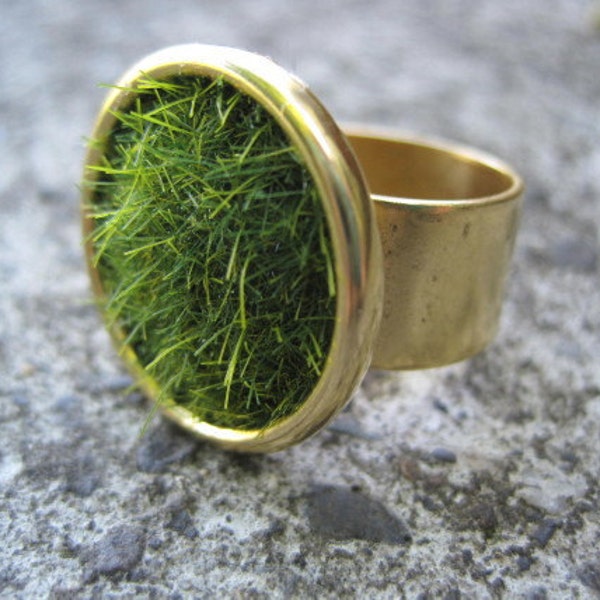 Lush Green Grass Round Gold Ring Wide Adjustable Band