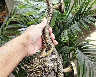 Set di maniglie per porte in ottone con drago: arredamento rustico vintage in stile balinese