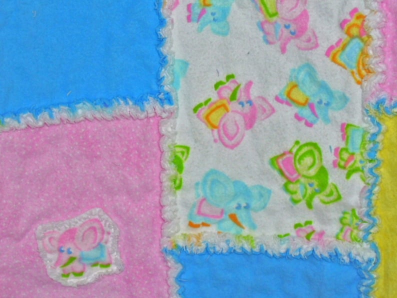 Child/'s Rag Quilt in Pastels with Elephants