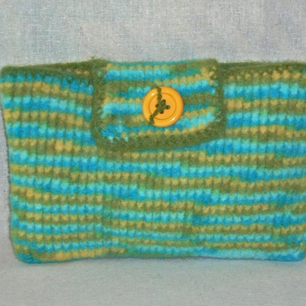 FELTED Wool Clutch//Gold and Turquoise/Wool Yarn/Casual Wear Bag/Handmade Bag/Organizer Bag/Cosmetic Bag/Gift for Women/Button Closure