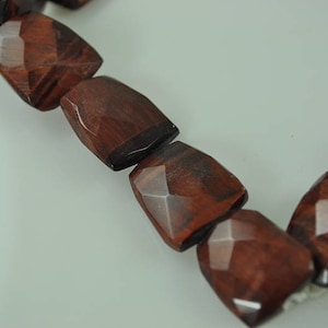 18 Red Tiger Eye 20mm beads
