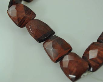 18 Red Tiger Eye 20mm beads