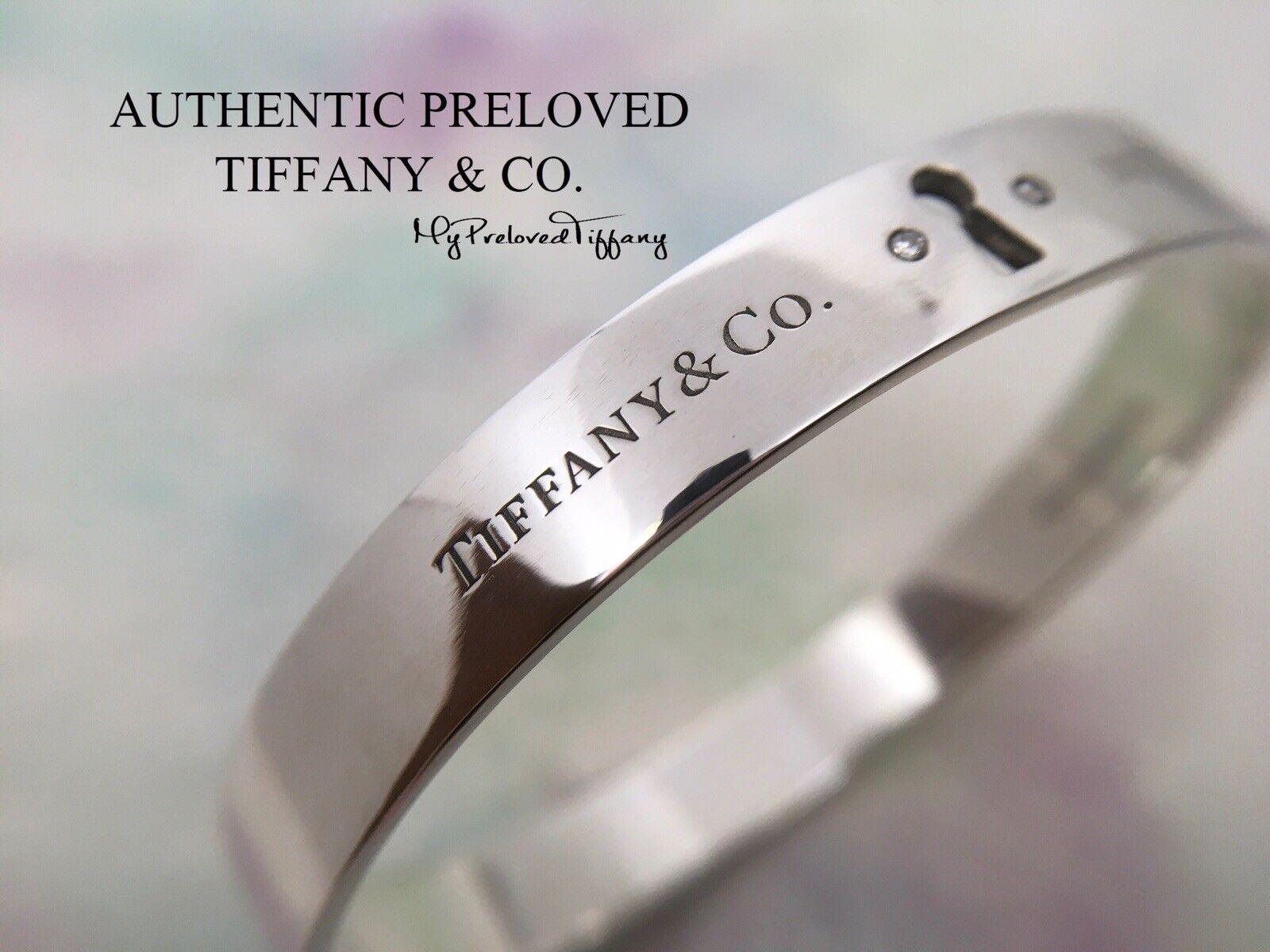 Authentic Excellent Tiffany & Co. New York Diamond Keyhole Bangle