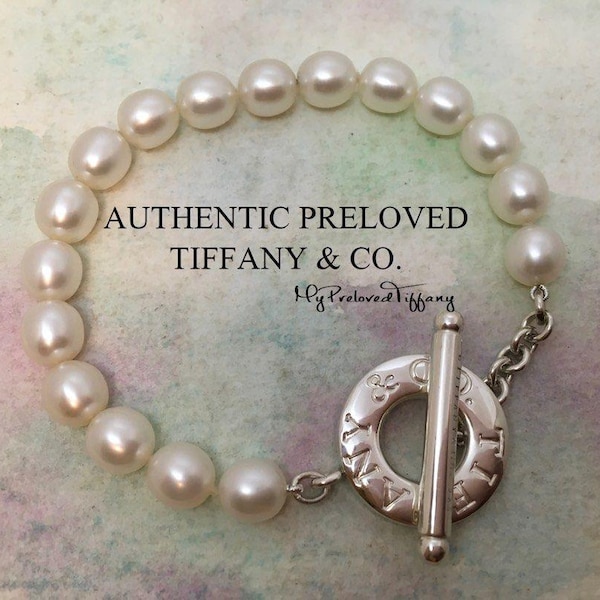 Excellent Authentic Tiffany & Co. Freshwater Pearl Toggle Bracelet Silver