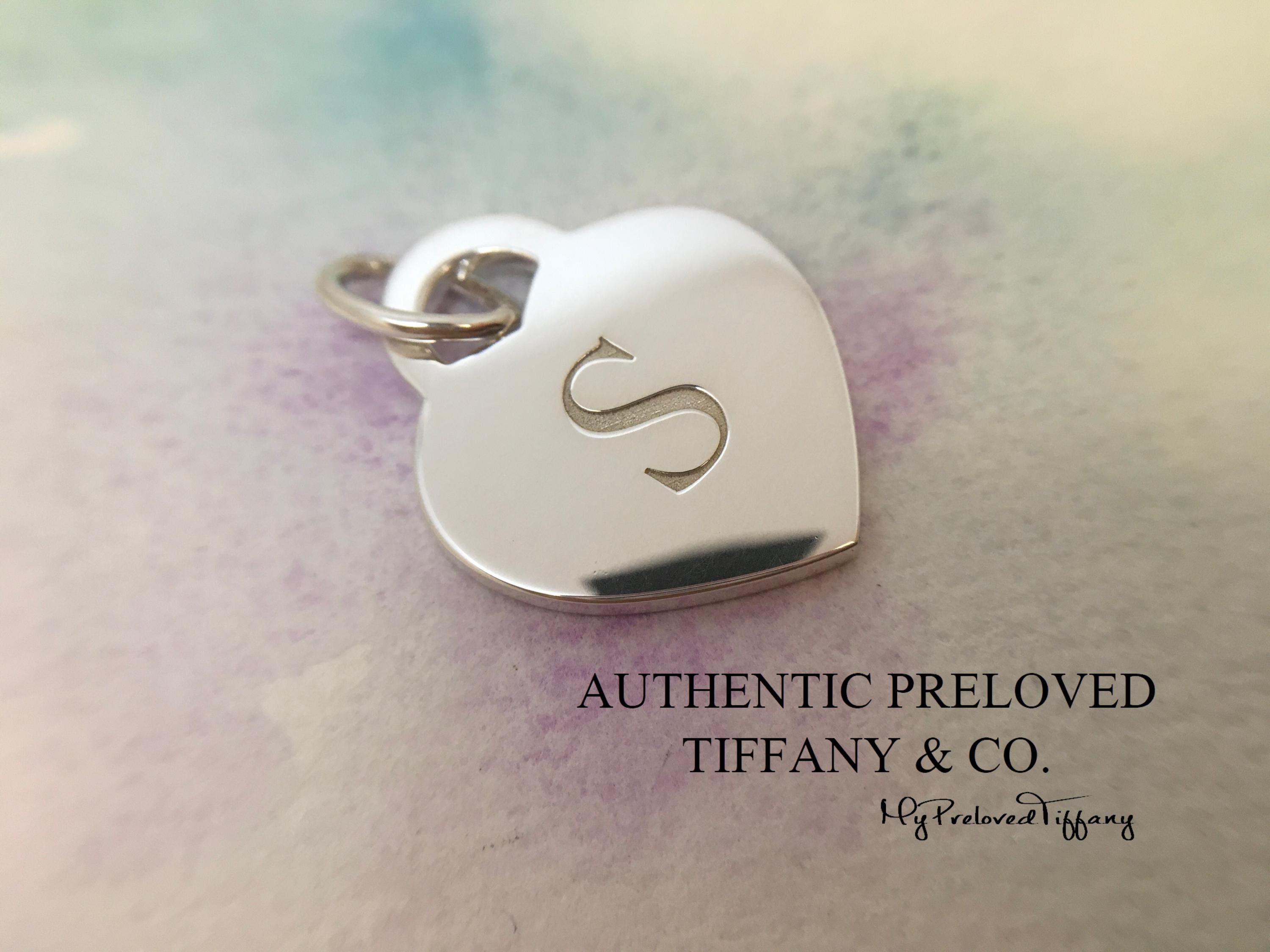 Tiffanys letter necklace - Etsy 日本