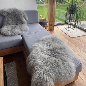 XXL Tibetaans lamsvel | Winterdecoratie | Fijn gekrulde vacht | Natuurlijke schapenvacht | Loper tapijtdecoratie gezellige schapenvacht