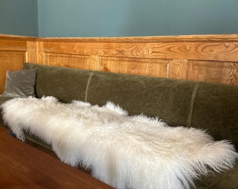 XXL Tibetan Lambskin 180 cm Mongolian Wooden Bench Cushion Fur Mat Fine Curly Fur | Runner Rug Decoration Natural White 180 cm