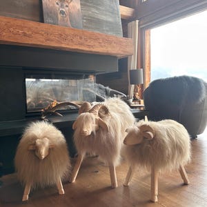 Beige sitzpouf