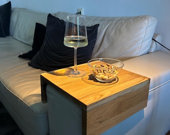 Sofa Arm Tisch Holz, handgemacht, massivholz, Couch Ablage für Snacks & Drinks, personalisiert, Wohnaccessoire, Geschenkidee