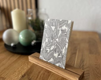 Handmade wooden card and photo holder made of oak or pine – minimalist desk organizer for business cards, postcards