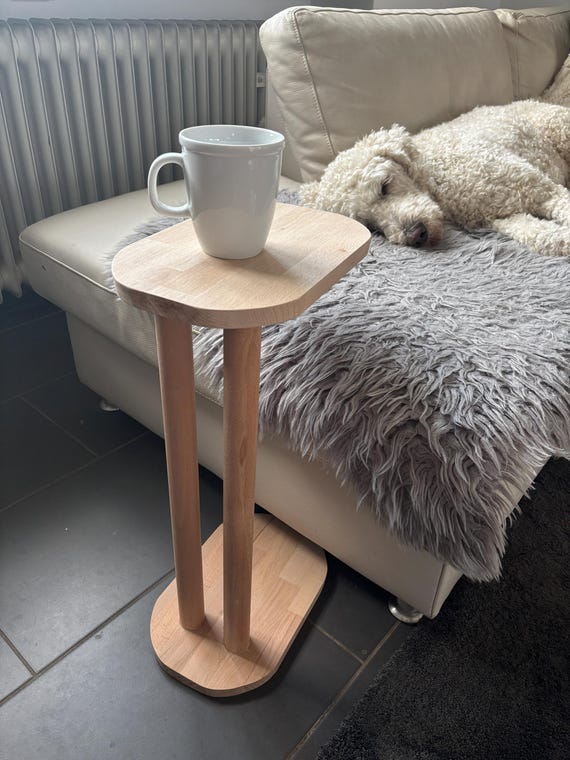 Beistelltisch Holz C-Form | Handgefertigter Eiche Couch- & Nachttisch | Modernes Design, personalisierbar, langlebig, Wohnzimmer