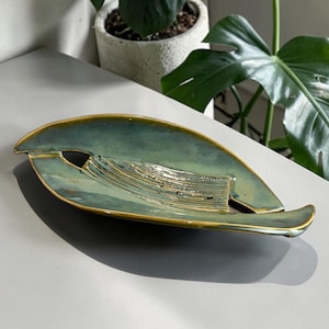 Einzigartige Studio Art Keramik Blatt Schale - biomorphe Keramik, türkis glasiert - Dark Academia MCM Konsolenschüssel 30,5 cm