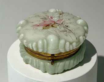 Antique Wave Crest Helmschmied Swirl Glass Dresser Box – C.F. Monroe – Hand-Painted Floral 5"