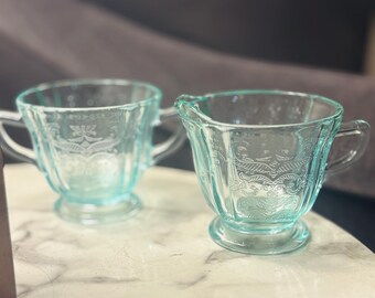 Vintage Bund Glas Madrid Sammlung Sahne und Zuckerdose in Teal