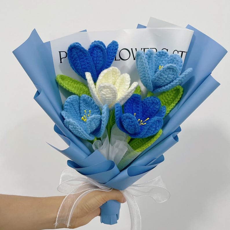 Bouquet di tulipani blu all'uncinetto, bouquet di tulipani viola, rosa, arancioni e rossi, regali di anniversario, compleanno e congratulazioni per Blue Tulip Bouquet M