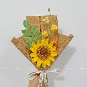 Crochet Sunflower Bouquet,Knit Tulip,Lily,Rose,Gesang,forget-me-not Flowers Bouquet,Birthday,Anniversary Gifts For Wife,Graduation Gifts O Sunflower Bouquet