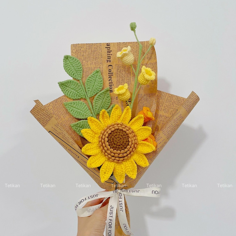 Crochet Sunflower Bouquet,Knit Tulip,Lily,Rose,Gesang,forget-me-not Flowers Bouquet,Birthday,Anniversary Gifts For Wife,Graduation Gifts O Sunflower Bouquet