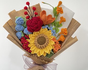 かぎ針編みのひまわりブーケ（花瓶入り）、チューリップ、ユリ、バラの