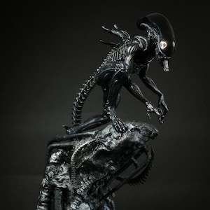 Alien Xenomorph resin statue