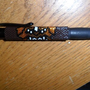 BROWNS Hand Beaded Pen Wrap image 2