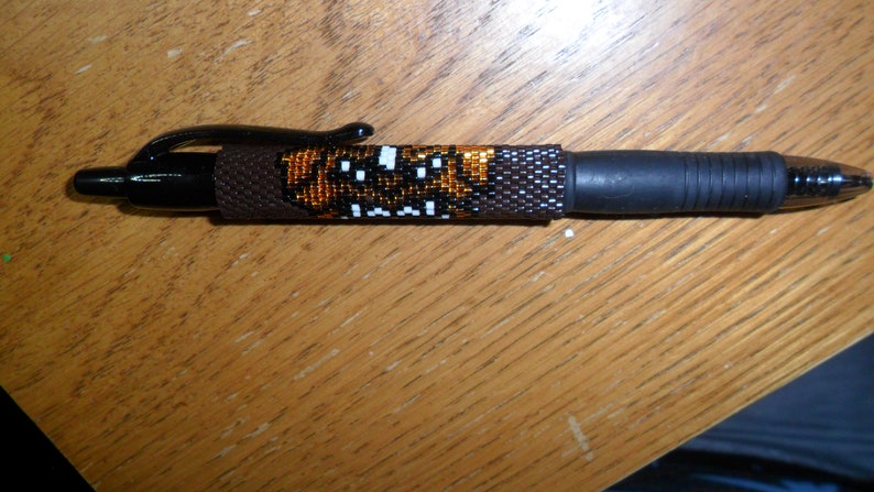 BROWNS Hand Beaded Pen Wrap image 2