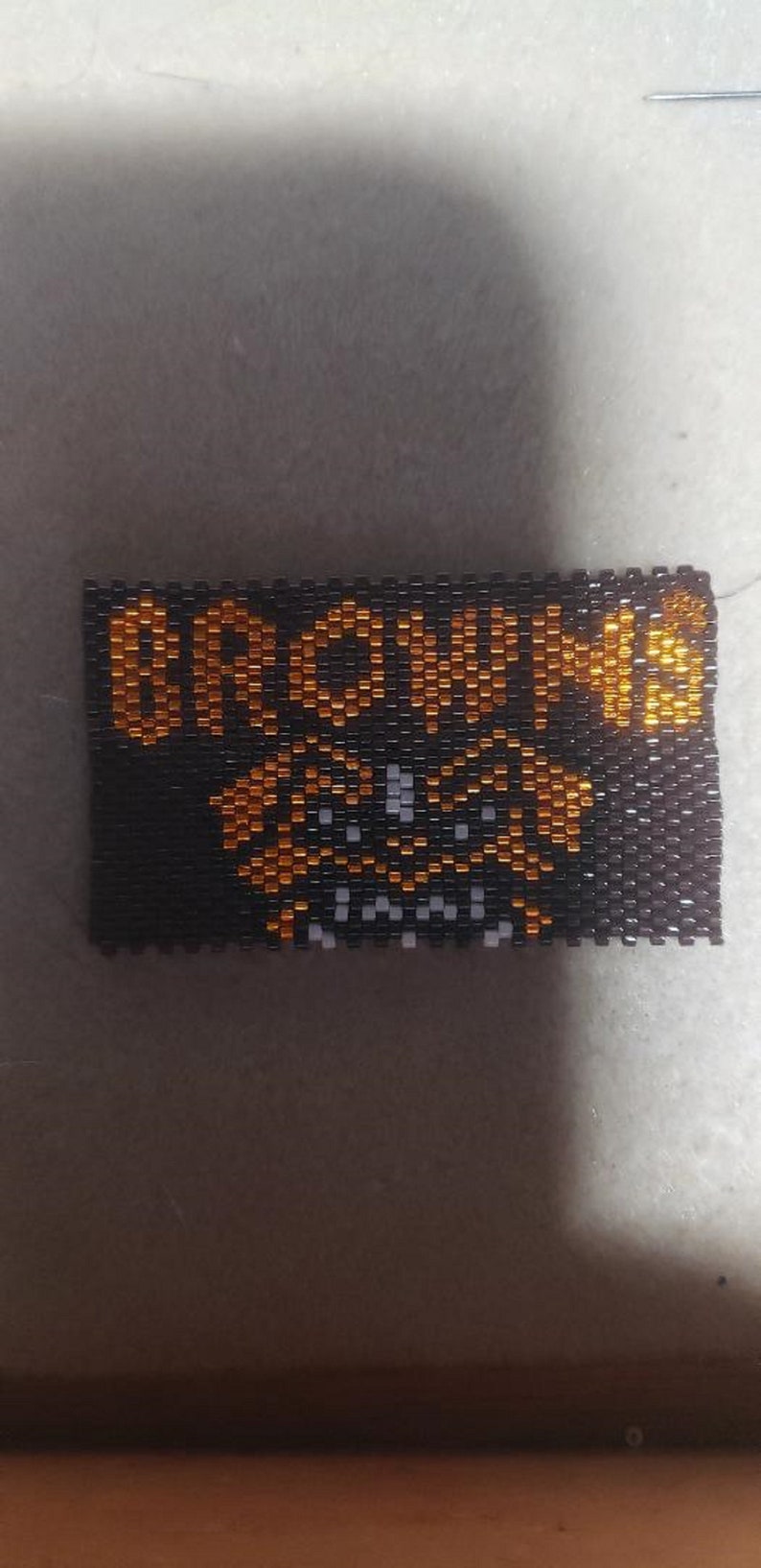 BROWNS Hand Beaded Pen Wrap image 3