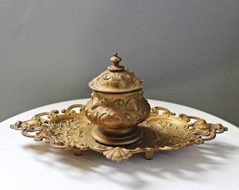 Antikes 19. Jahrhundert Vergoldetes Messing Guss Metall Tintenfass