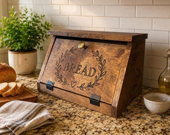 Scatola per il pane in stile rustico con oca / Scatola per il pane in legno fatta a mano / Contenitore da cucina in stile rustico / Porta pane inciso / Contenitore per il pane da appoggio
