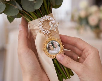 Personalized Wedding Photo Pin, Memorial Photo Lapel Pin, Pearl Butterfly Charm, Groom Boutonniere Pin, Bridal Bouquet Photo Charm
