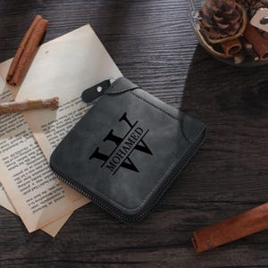 Cartera personalizada de piel sintética para hombre. Cartera con inicial grabada. Cartera con foto personalizada. Cartera con cremallera. Regalos para el Día del Padre. Regalo para papá y esposo.