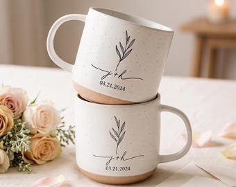 Tazza in ceramica personalizzata con incisione per fidanzamento. Tazza in ceramica per novelli sposi. Regali di nozze per la coppia, regali per la festa di matrimonio. Regalo di anniversario per lui/lei.