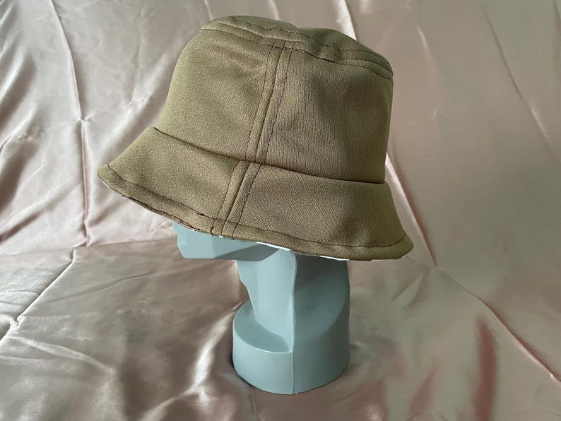 Into the wild reversible bucket hat