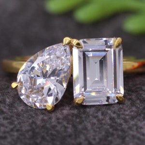 Emerald & Pear Cut Lab Diamond Toi Et Moi Ring, Two Stone Wedding Ring For Women, 14K Solid Gold Anniversary Ring, Promise Ring Gift For Her