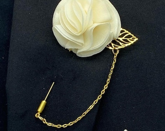 Ivory Rose Boutonniere: Handmade Rustic Wedding Lapel Pin