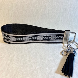 Silver & Black Grecian Jacquard 3 layer Design Key Wristlet with Tassel