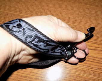 Black & Gray Tribal Pattern Jacquard Webbing Key Wristlet w/Swivel Bolt Hook