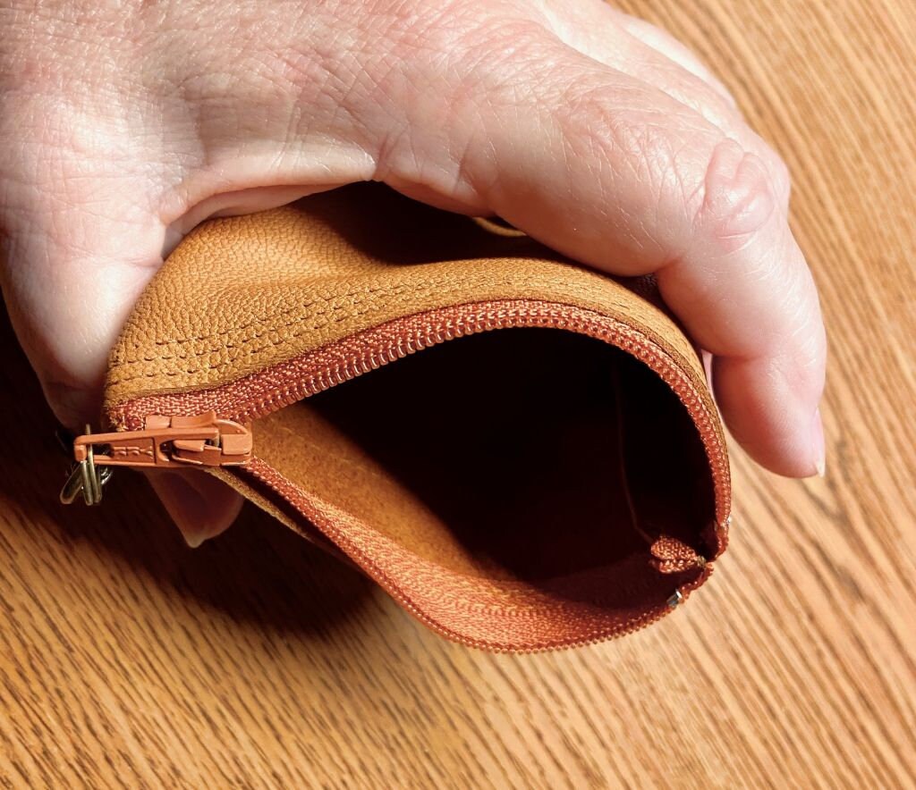 Goathide LEATHER Zip Coin Purse With Jacquard Trim and Snap Hook