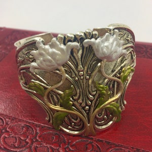 Lotus Silver cuff Bracelet Vintage Silver white Lotus flower big bold silver cuff MyElegantThings