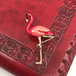 SKZKK Colourful Flamingo Brooches Diamond Broaches for Women Crystal  Rhinestone Animal Pins Colorful Diamond Party Vintage Womens Jewelry