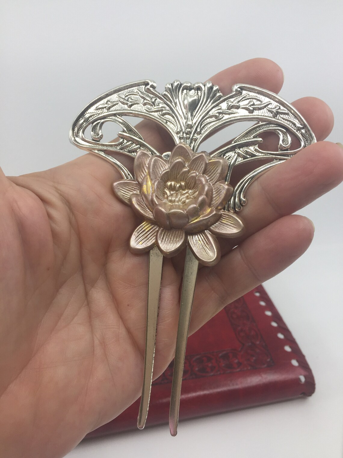 Floral Baroque Hair Comb main image 0