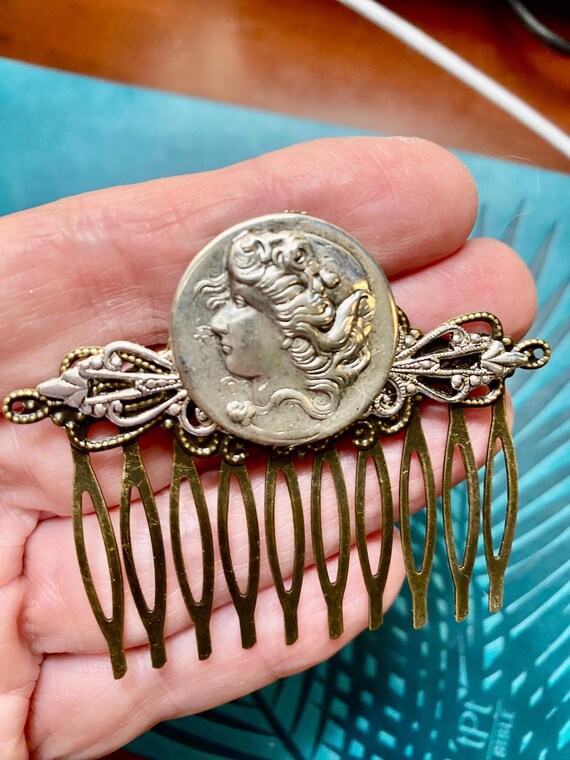 Cameo Hair Comb: Antique Silver & Brass Plated, Bridal  display picture 1