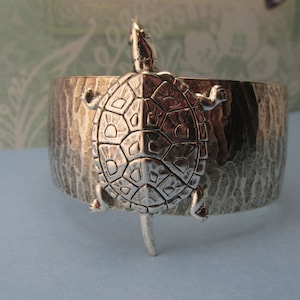 Vintage Style Turtle Cuff Bracelet: Silver Plated Brass