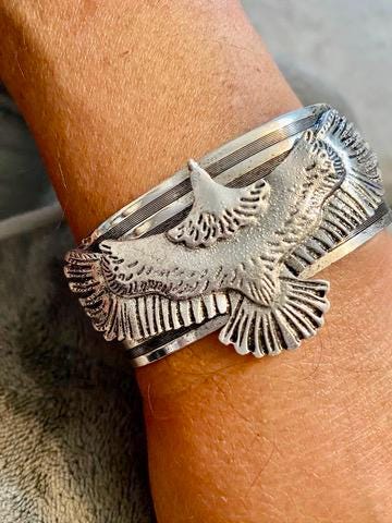 アクセサリー native american eagle head silver bangle Native Eagle Bangle - Etsy