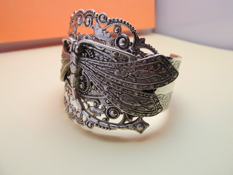 Dragonfly Cuff Bracelet Silver Gorgeous Filigree and Vintage - Etsy