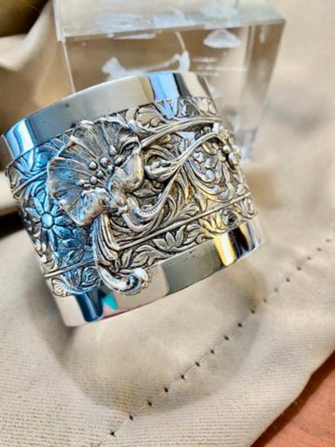 Hand Engraved Silver Poppy Cuff Bracelet: Art Deco Floral  display picture 1
