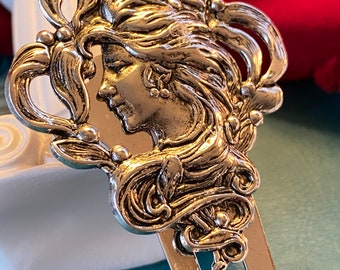 Art Deco Lady Hair Comb: Silver Exotic Bridal Ornament